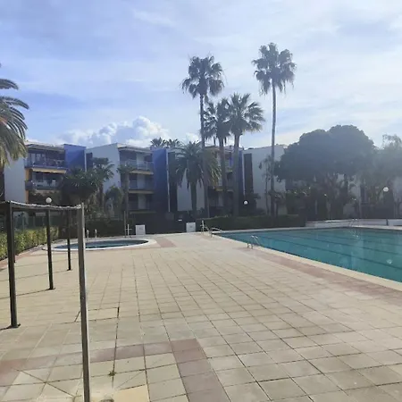 Apartamiento Mediterrani,vistas Al Mar,piscina! Apartment *