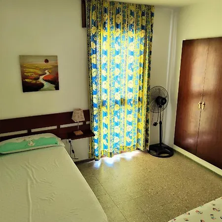 Lägenhet Apartamiento Mediterrani,vistas Al Mar,piscina! *