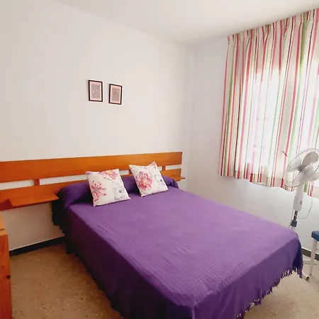 Apartamiento Mediterrani,vistas Al Mar,piscina! * Villafortuny