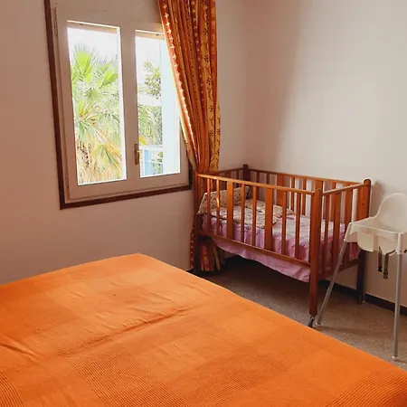 Apartamiento Mediterrani,vistas Al Mar,piscina! Apartment *